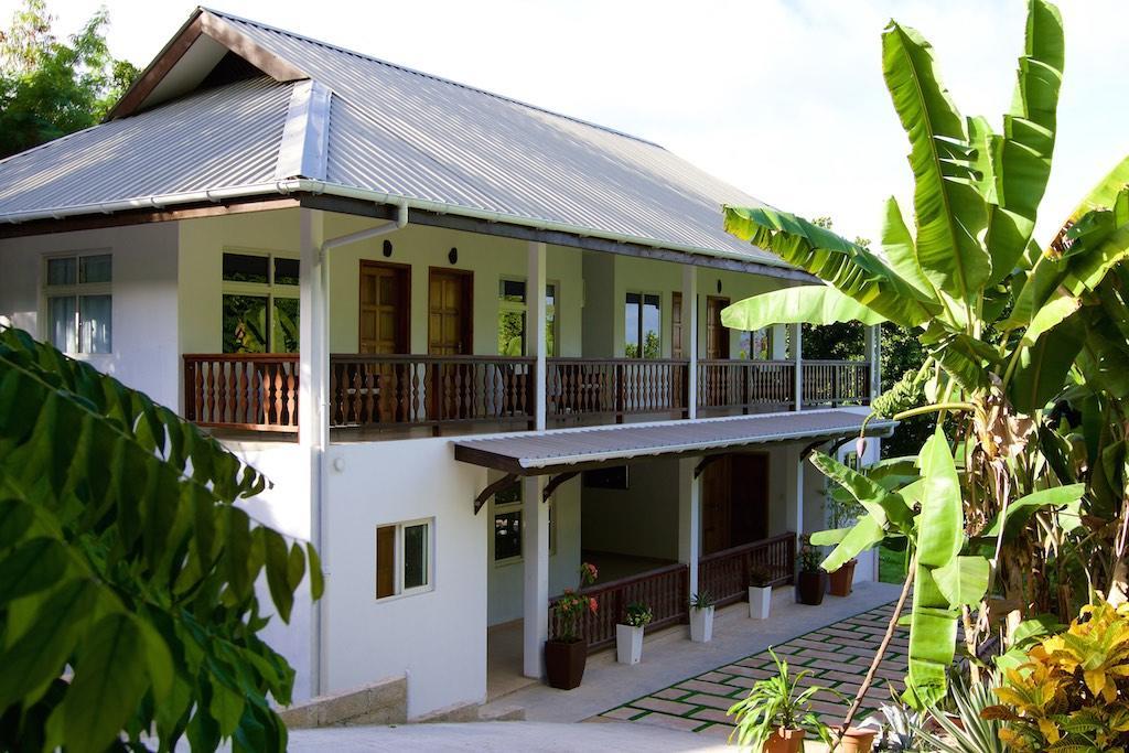 Cote Jardin - Chalets Cote Mer Baie Sainte Anne Εξωτερικό φωτογραφία